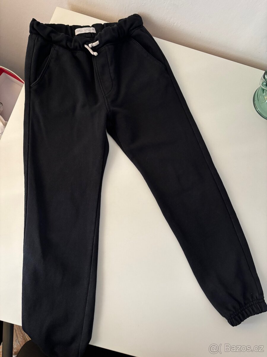 tepláky vel. 134 ZARA