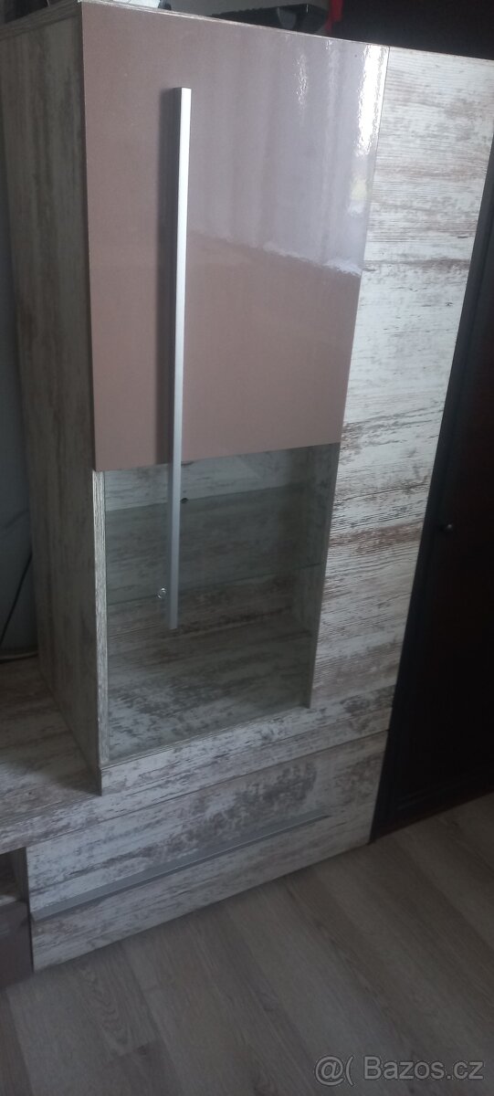 Prodám obývací stěnu