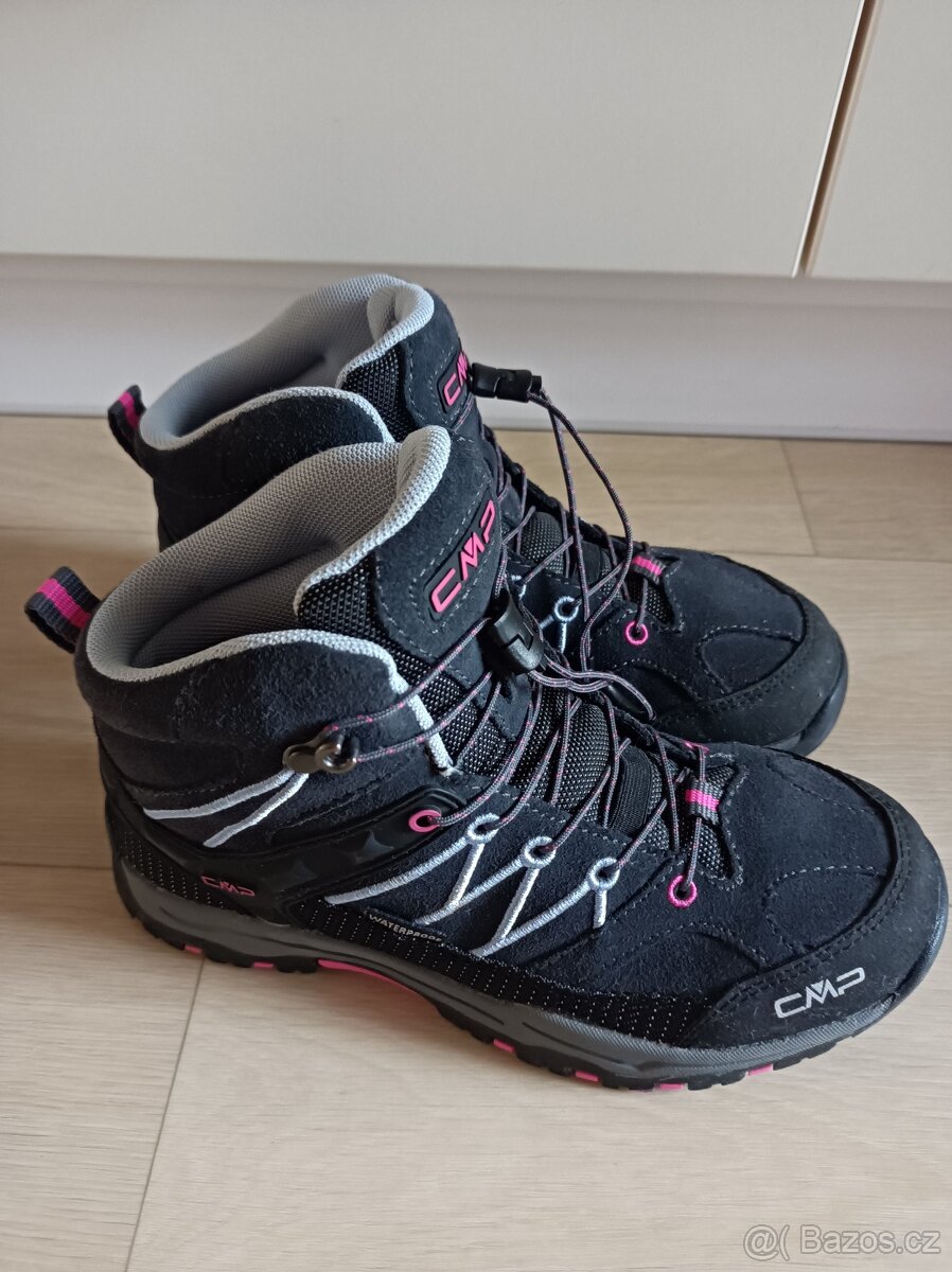 Kotníkové boty CMP