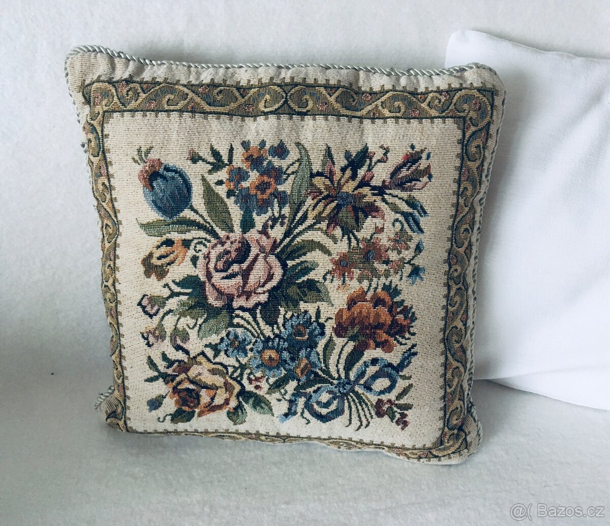 Retro polštář 35x35cm