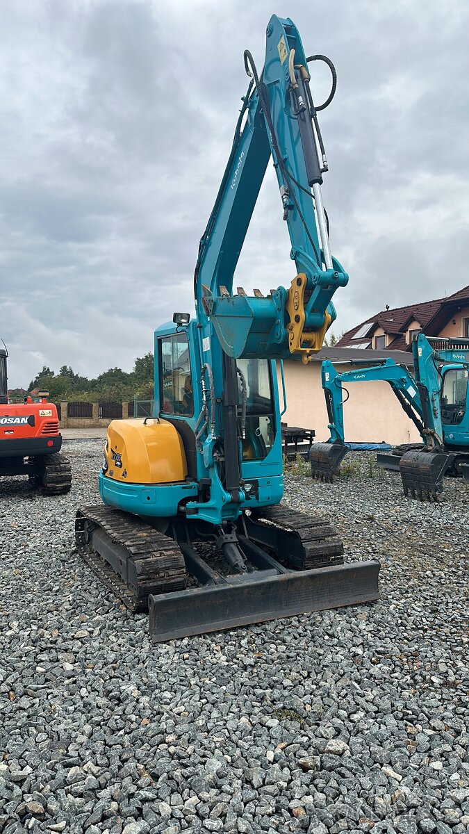 Minibagr kubota