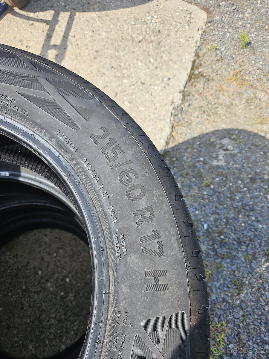 Letní pneu 215/60R17 CONTINENTAL