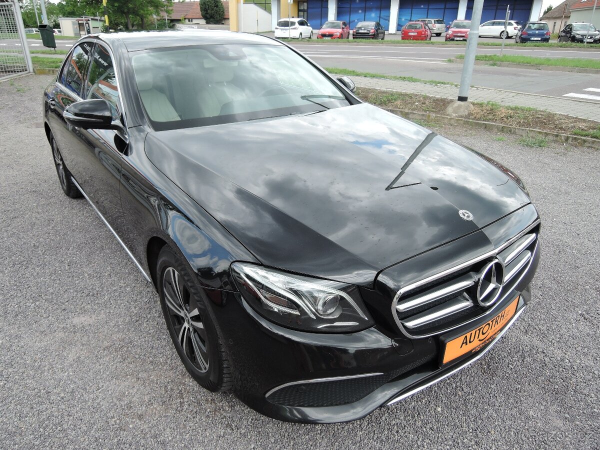 Mercedes-Benz Třídy E, 220 CDi 4Matic Servis ČR 2019