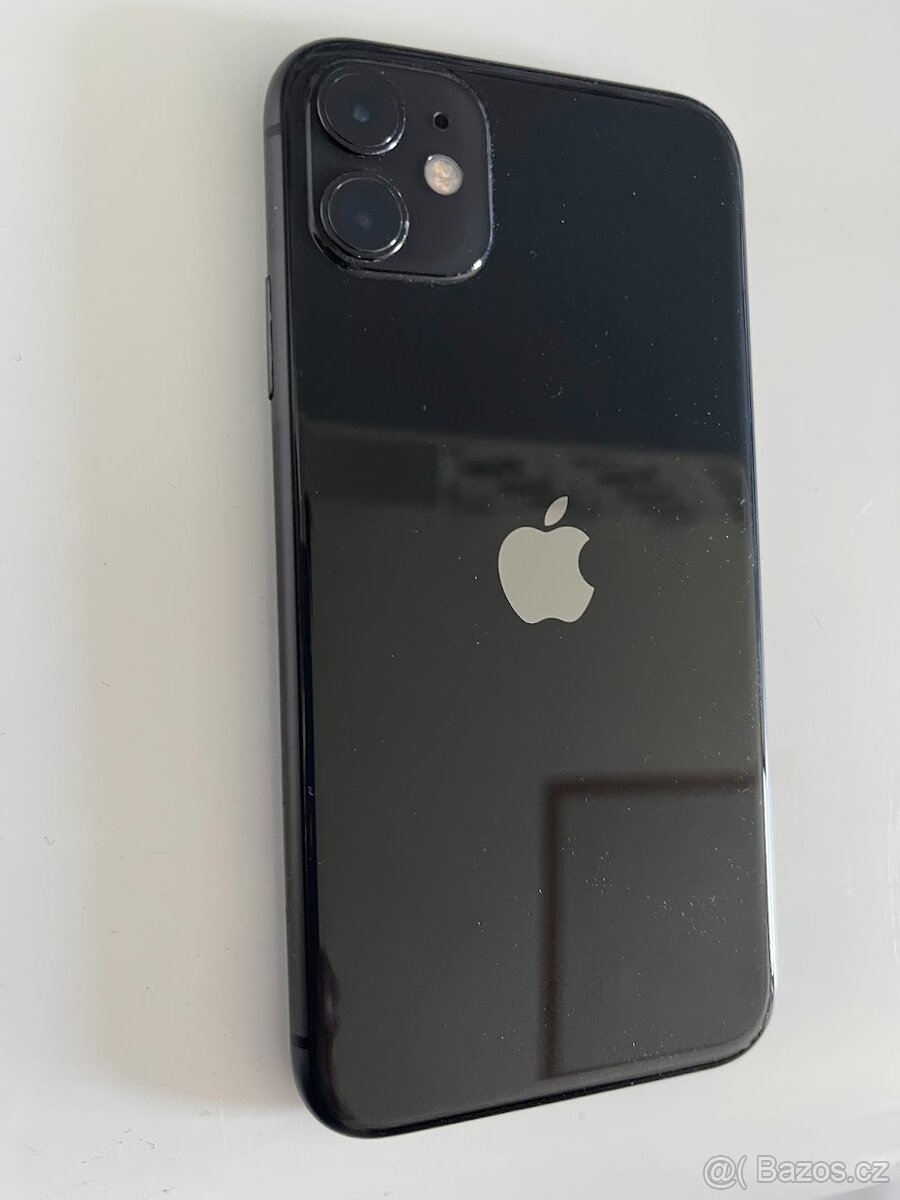 iPhone 11, 128 GB, černý