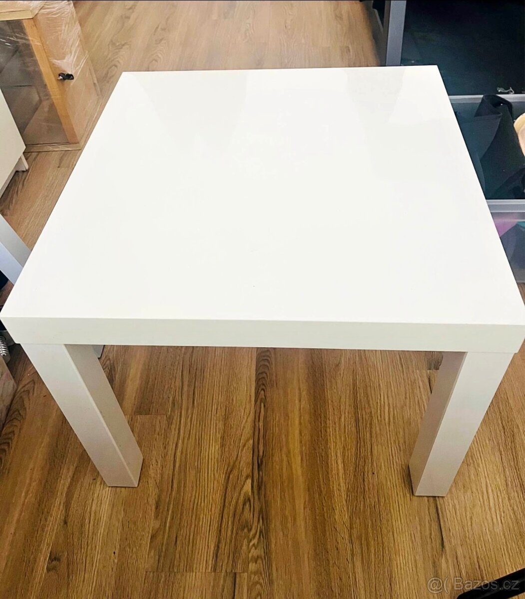 Stolek bily leskly 55x55cm
