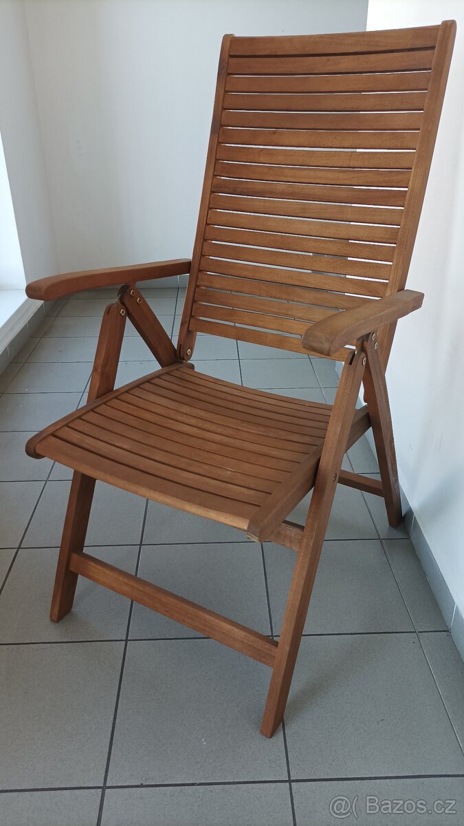 Zahradní dřevěná židle