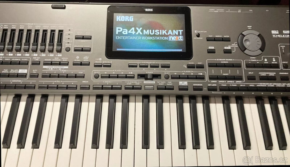 Klávesy Korg Pa4X-76
