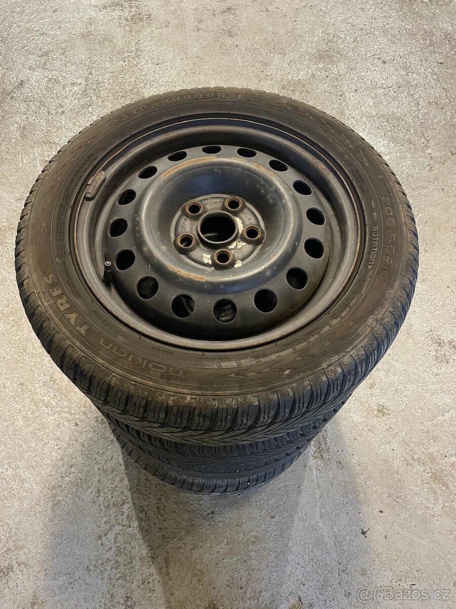 Zimní pneu s disky 205/55 R16
