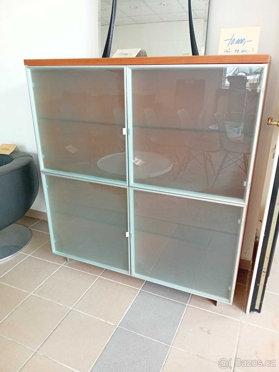 VÝPRODEJ - KOMODA POLIFORM - ITÁLIE