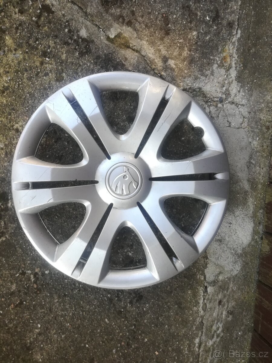 ORIG. POKLICE ŠKODA 15", 1 KS, Č. 5J0601147L MHB