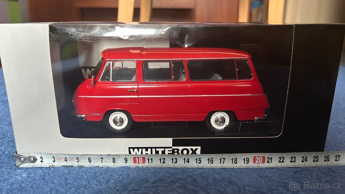 ŠKODA 1203 ČERVENÁ 1/24 WHITEBOX