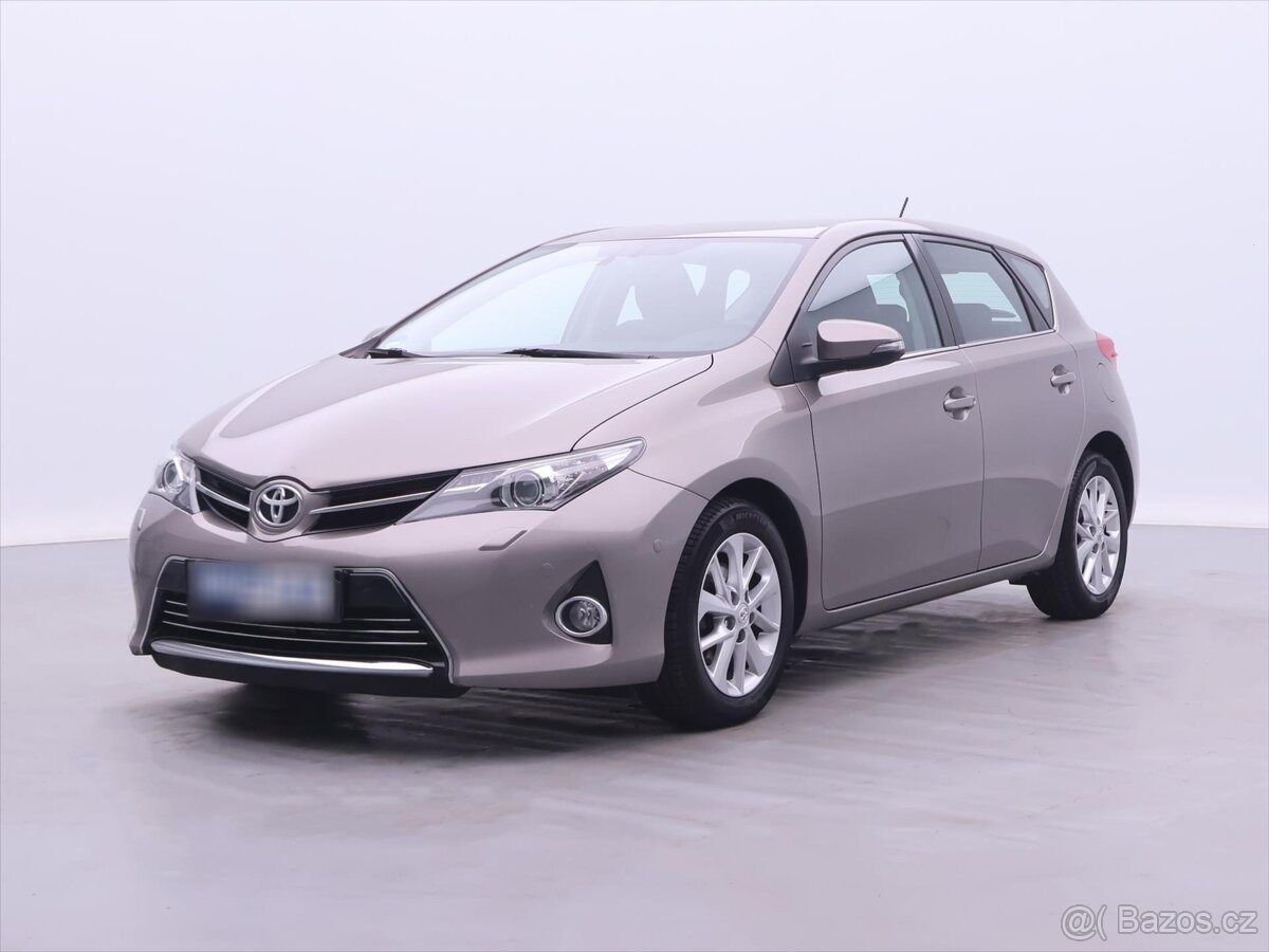 Toyota Auris 1,6 VVT-i Executive Xenon (2013)