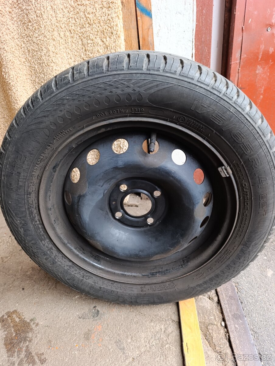 Sada 5x letních pneu včetně disků