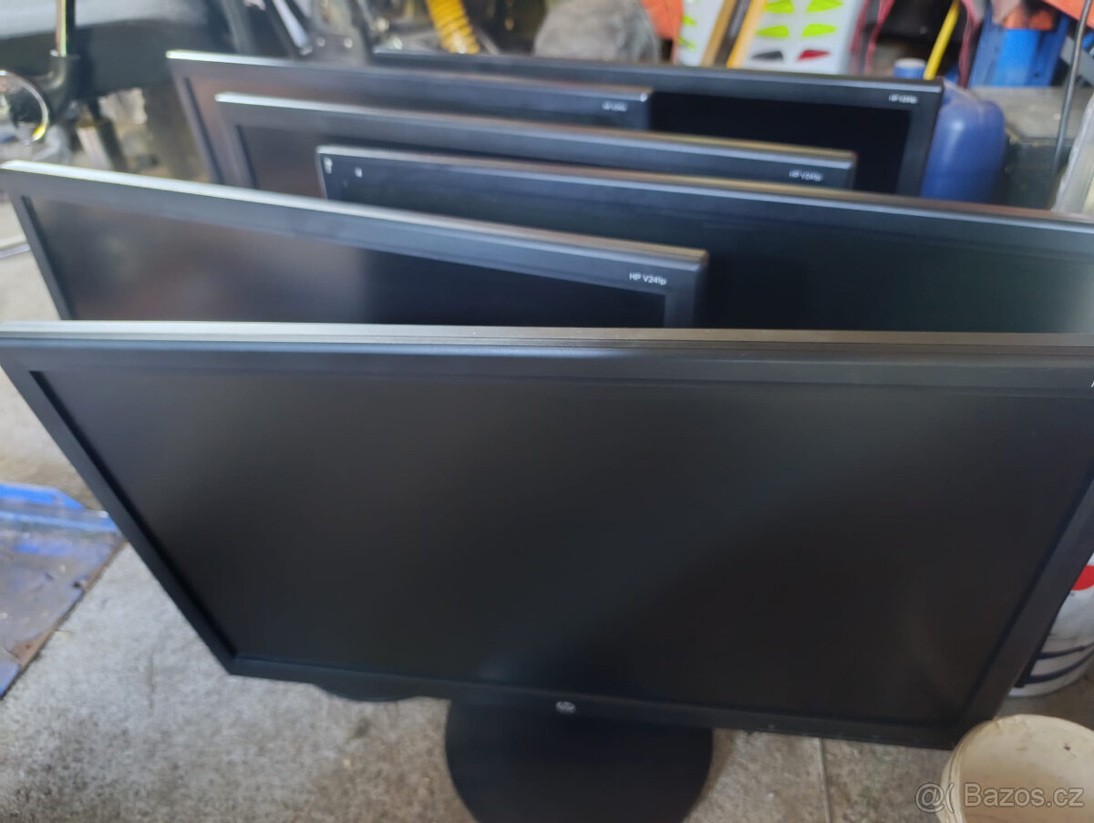 HP Monitory