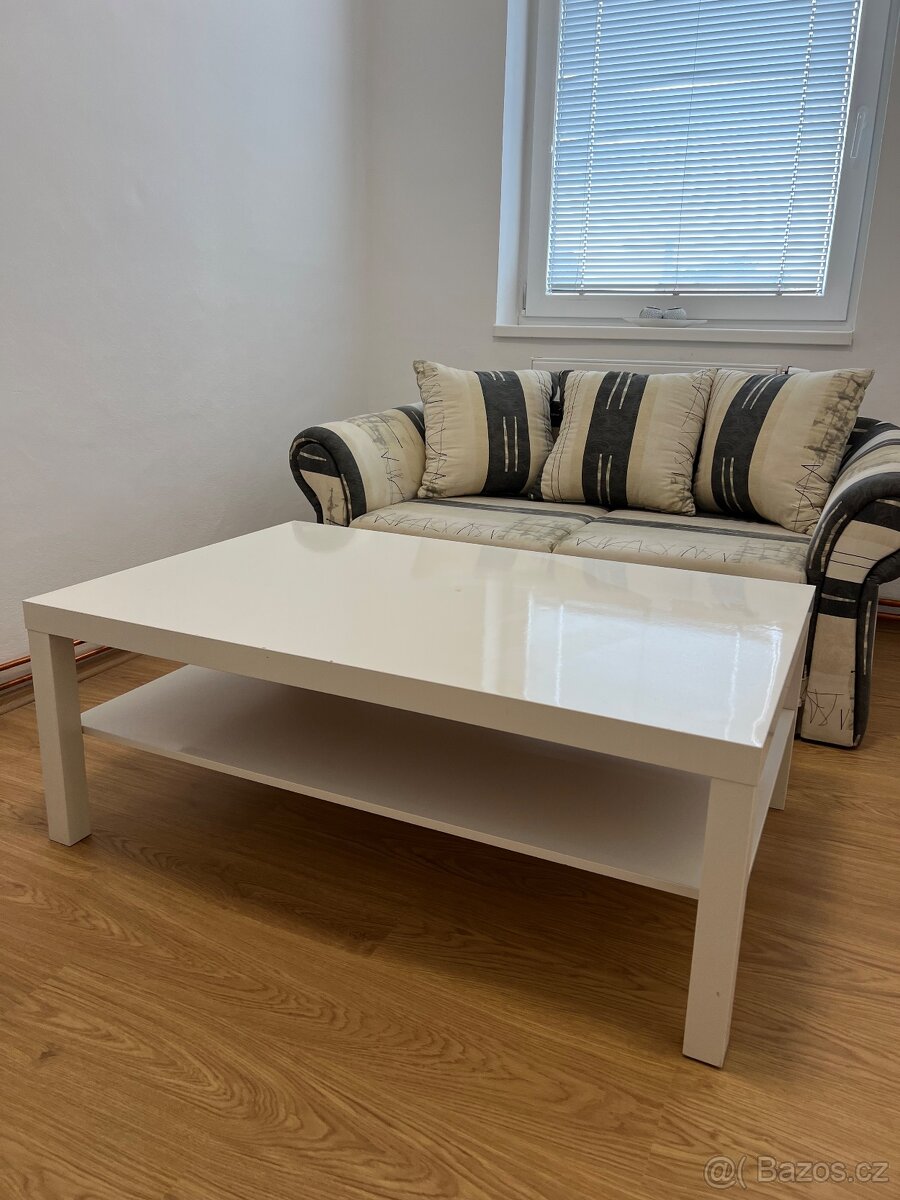 Prodám konferenční stolek IKEA
