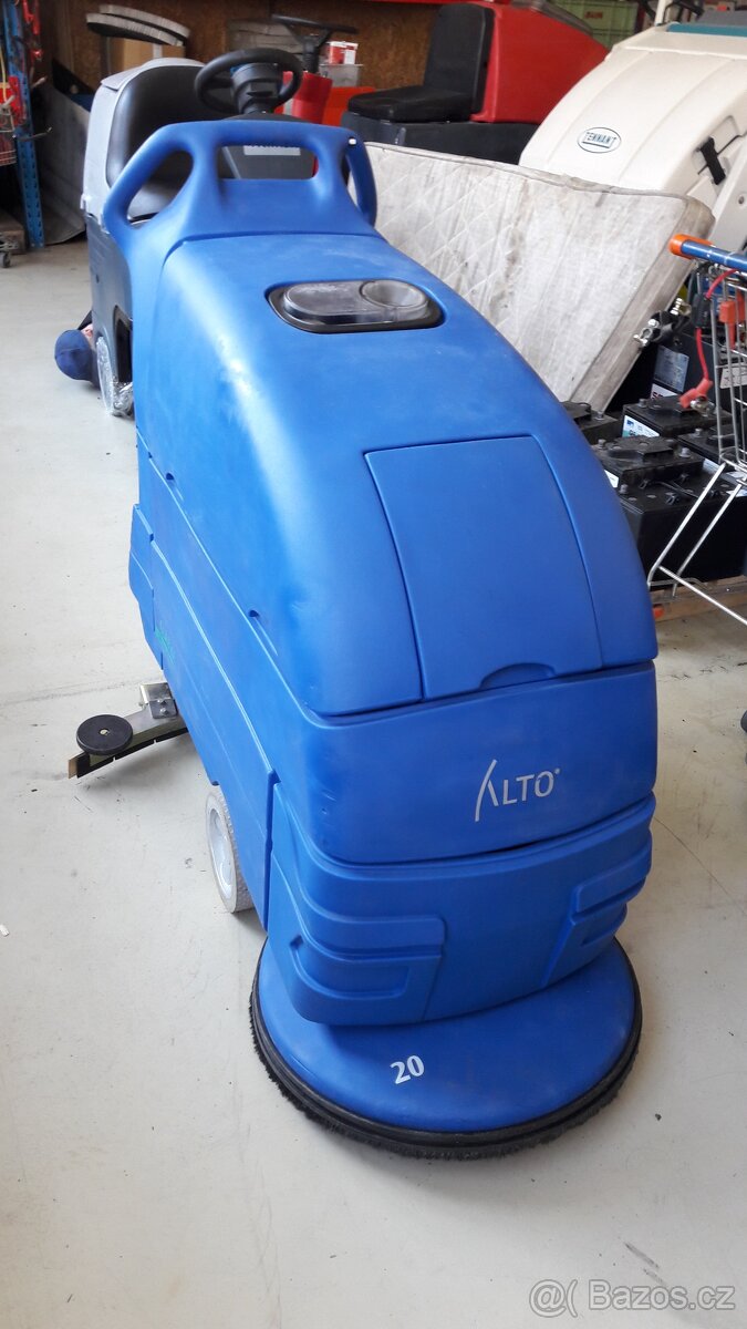 Podlahový mycí stroj Nilfisk Alto Encore L20 s vl.pojezdem