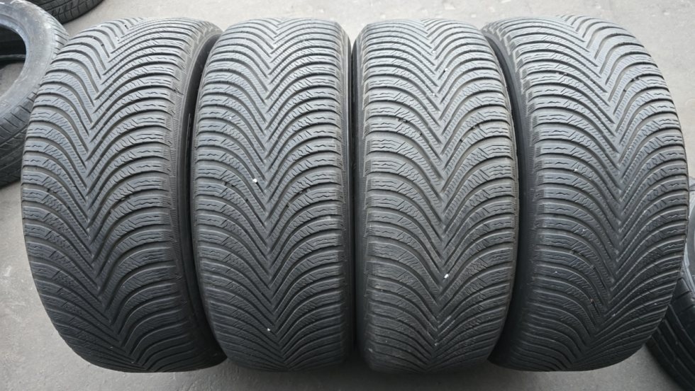 Zimní pneu 225/55/17 Michelin