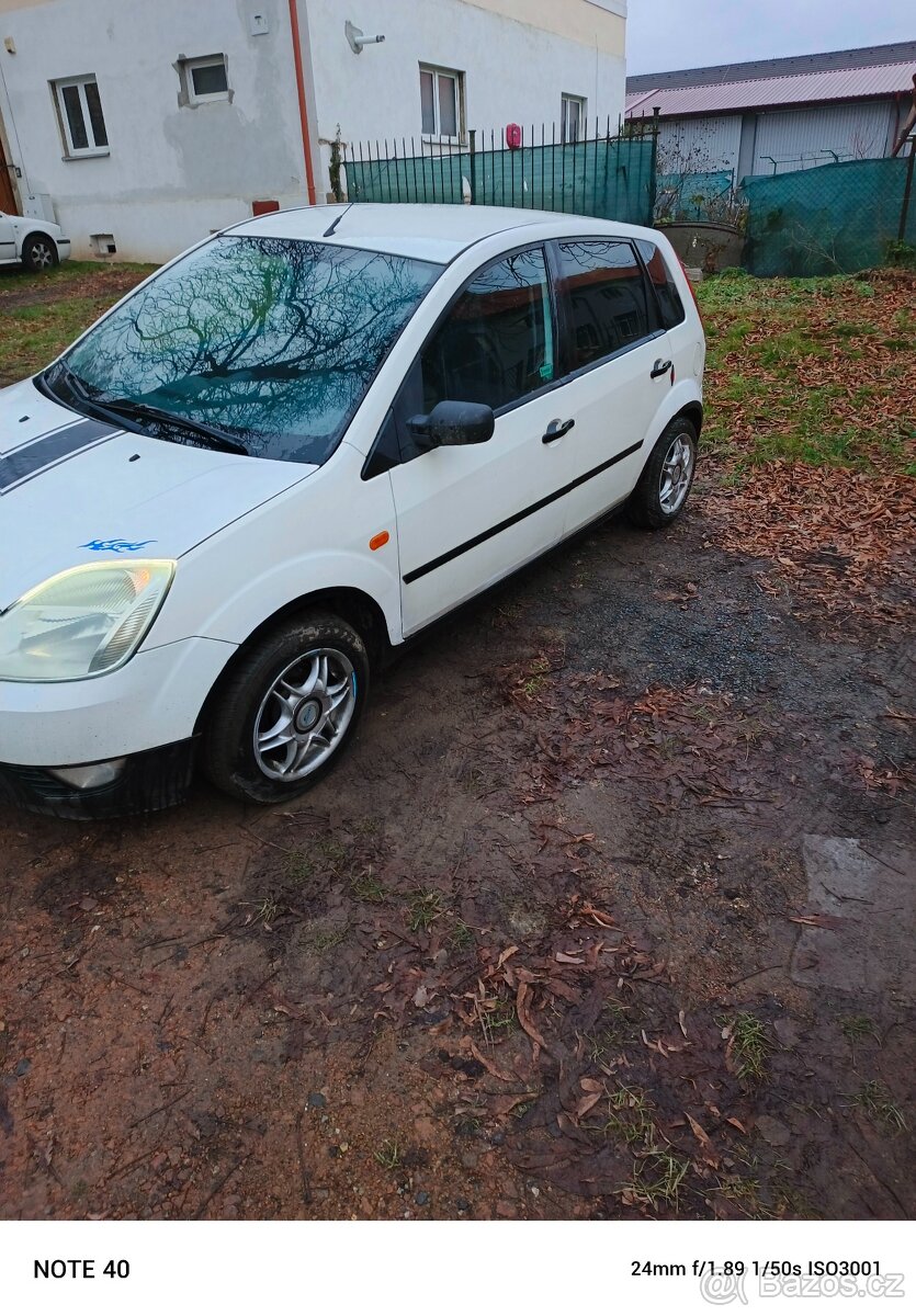 Ford fiesta 2004