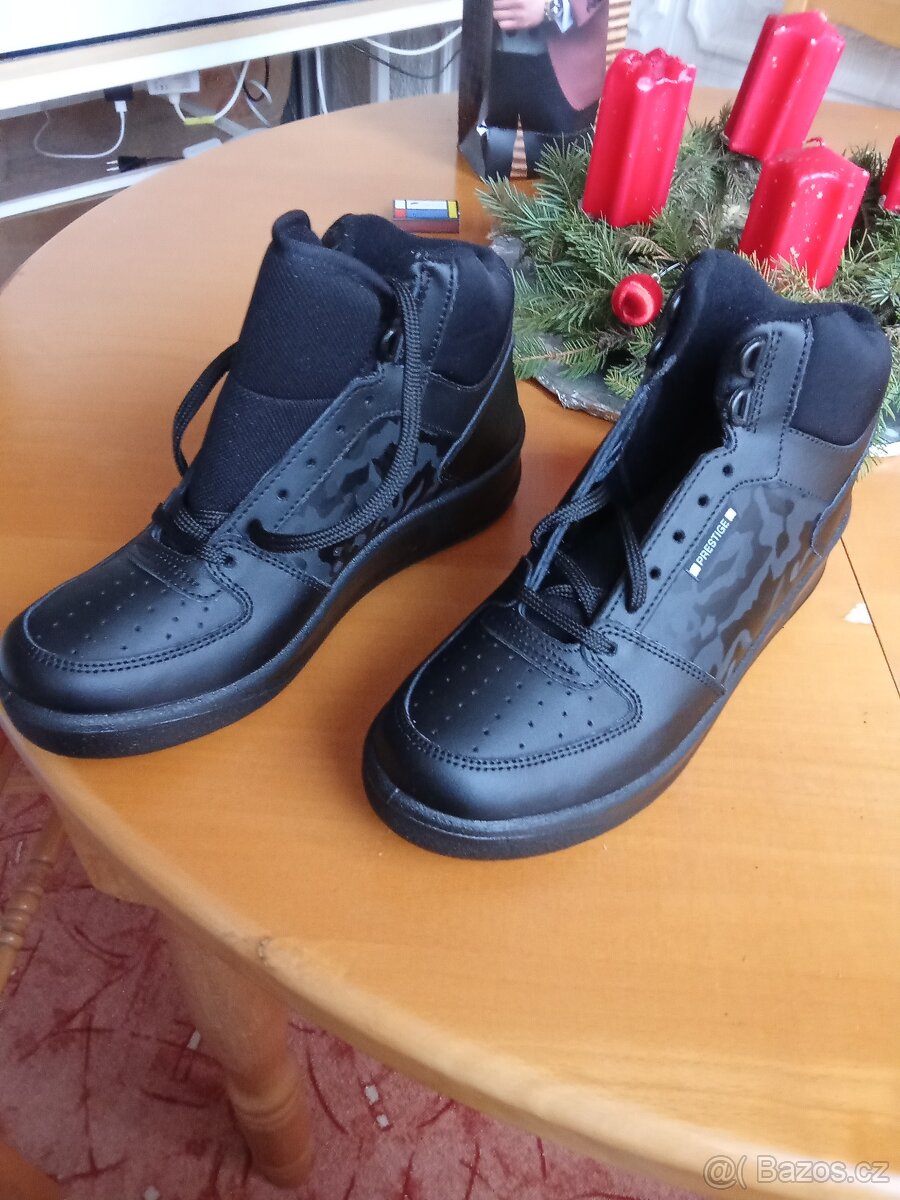 Kotníkové boty Prestige M 56810