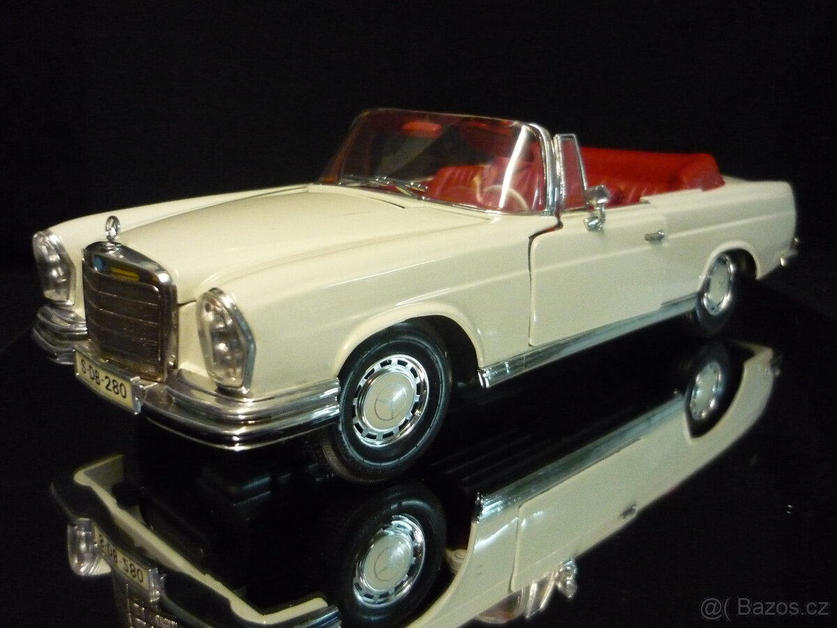 Mercedes Benz 280 SE Automatic Maisto 1/18