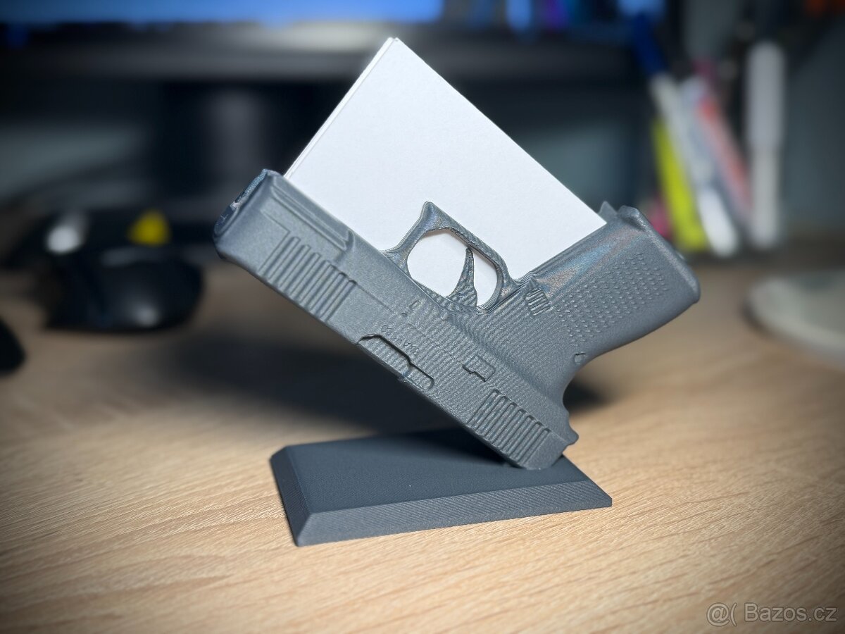 Dekorativní stojánek na vizitky Glock 19