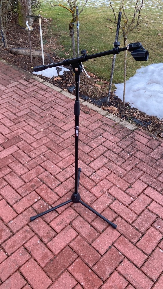 stojan na mikrofon Adam Hall