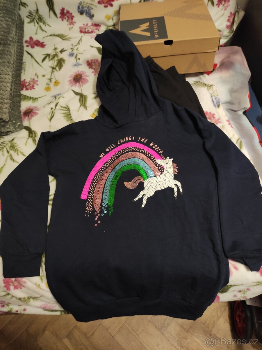 Dívčí dlouhá mikina nová