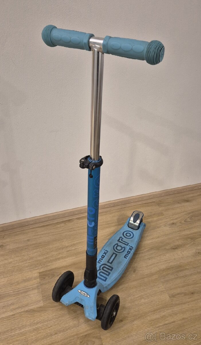 Koloběžka Micro maxi Deluxe skládací