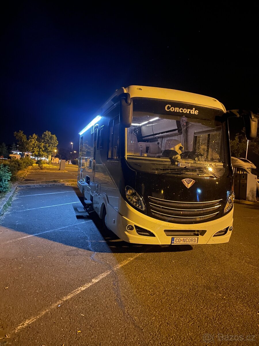 Concorde Charisma 900L