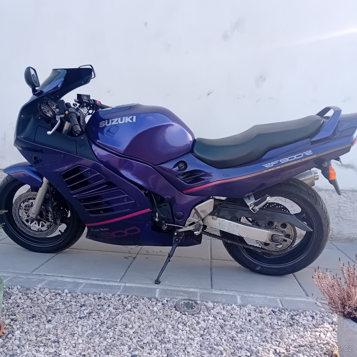 SUZUKI FR 900 R. 1996