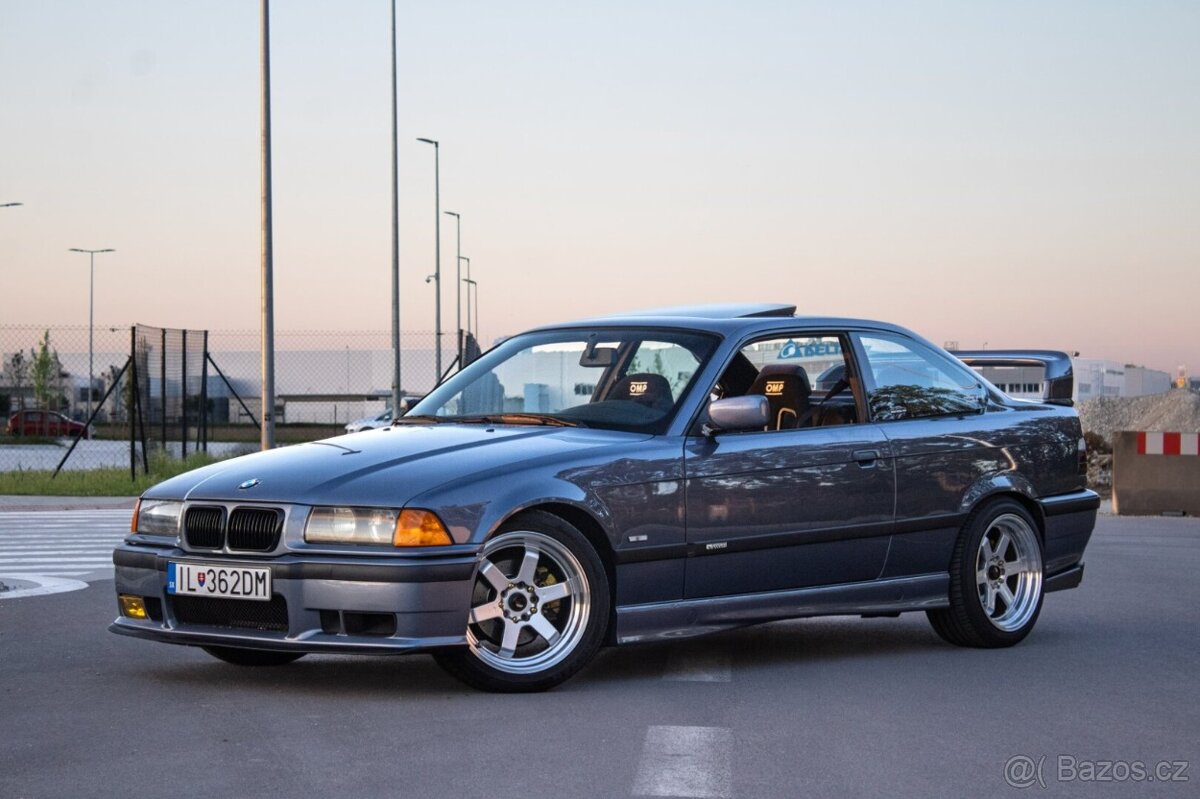 BMW E36 325i coupe