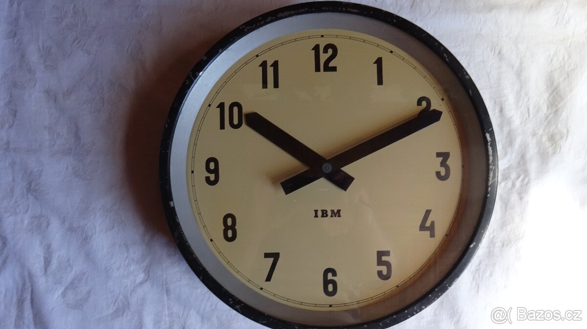 Podružné hodiny IBM