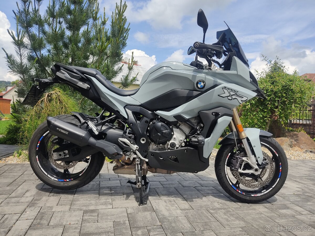 BMW S1000XR ,2021 ,navigace,plná výbava