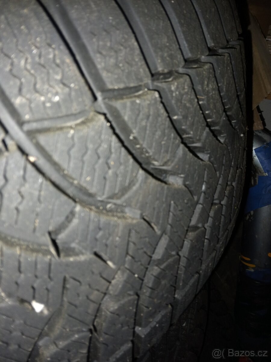 215/55 R16 + pneu