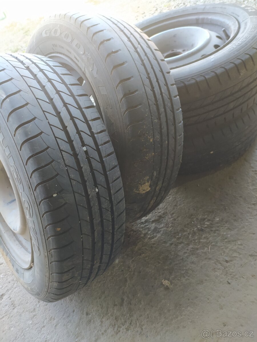 Letní pneu GoodYear 195/55/15 85V
