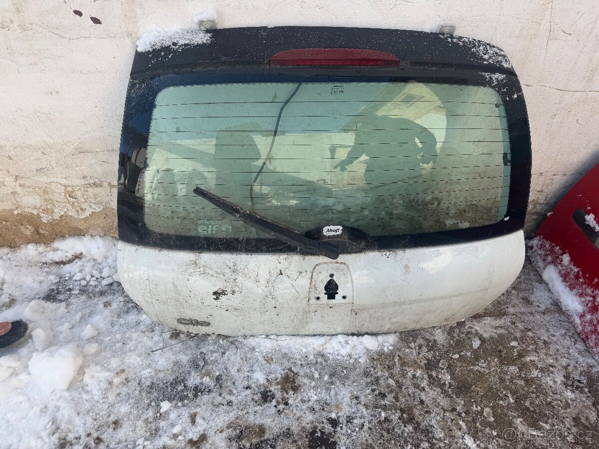Renault clio zadní dveře
