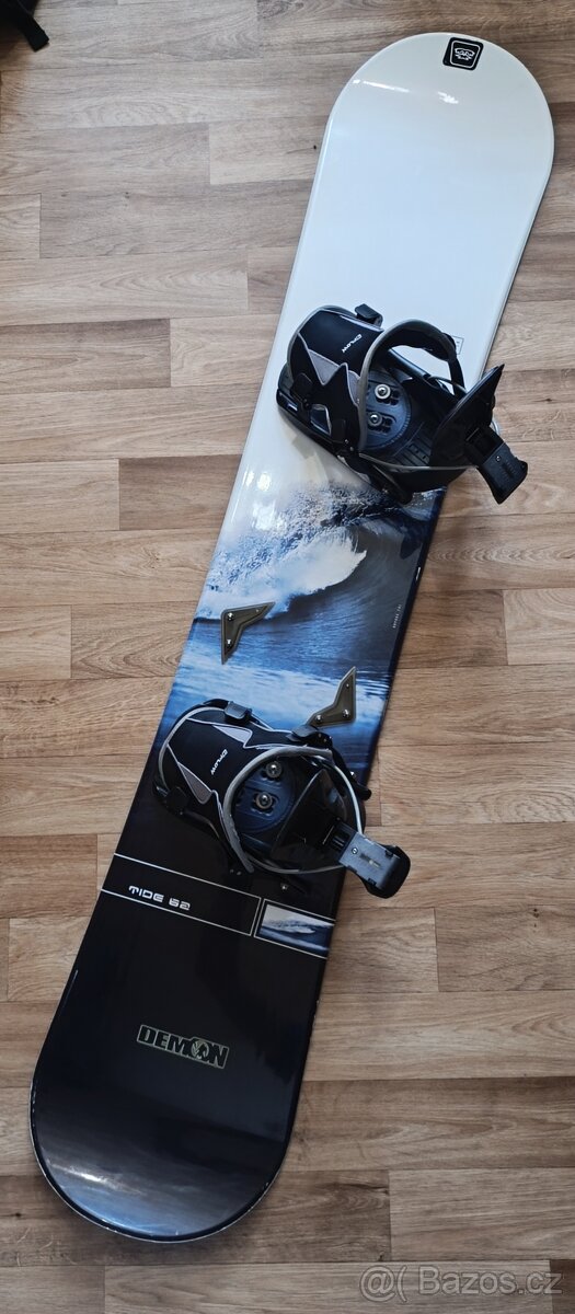 Snowboard včetně vázání Flow