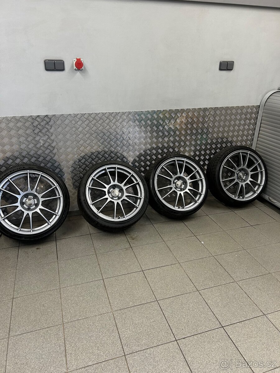 OZ Racing Ultraleggera HLT 5x112 R19