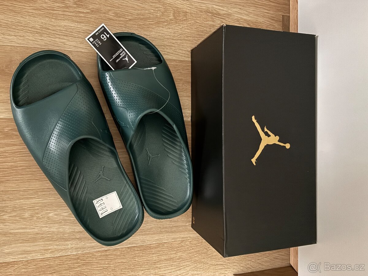 Air Jordan pantofle, vel. 50.5