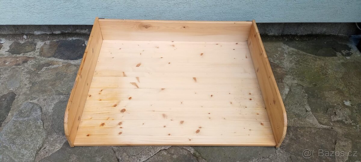 Přebalovací pult, monitor dechu
