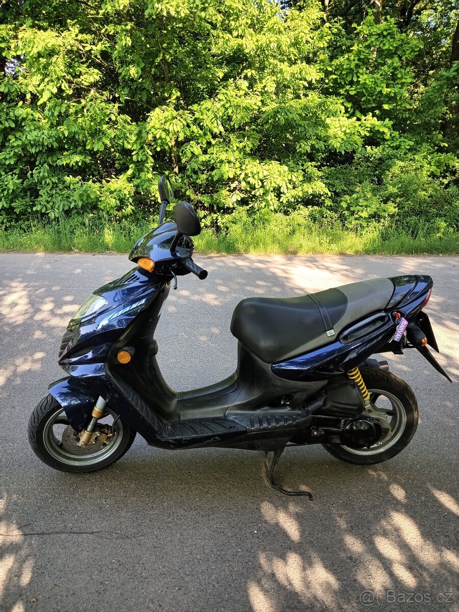 Skútr 50 Suzuki Katana