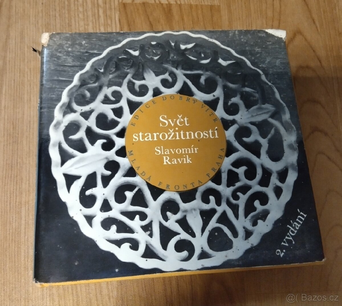 Kniha svět starožitnosti