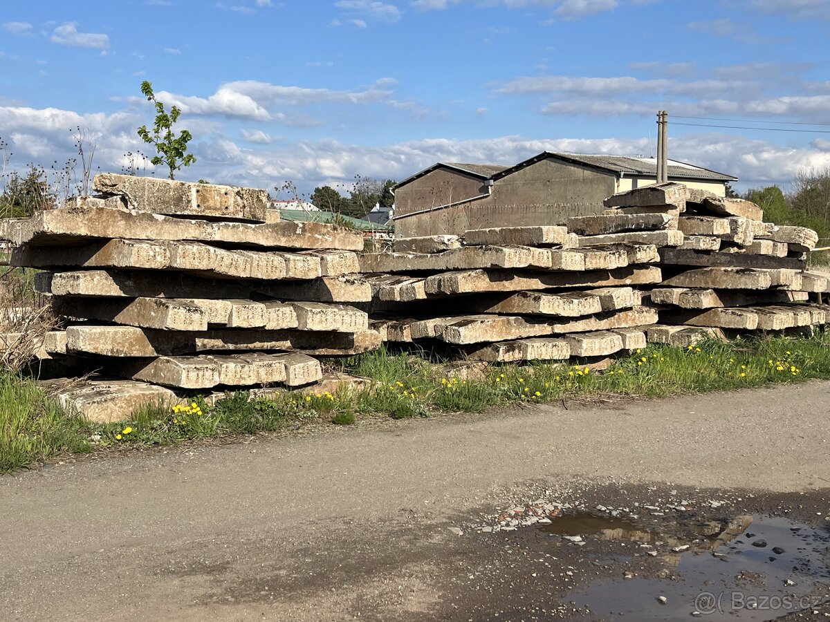 Betonové pražce 100 ks