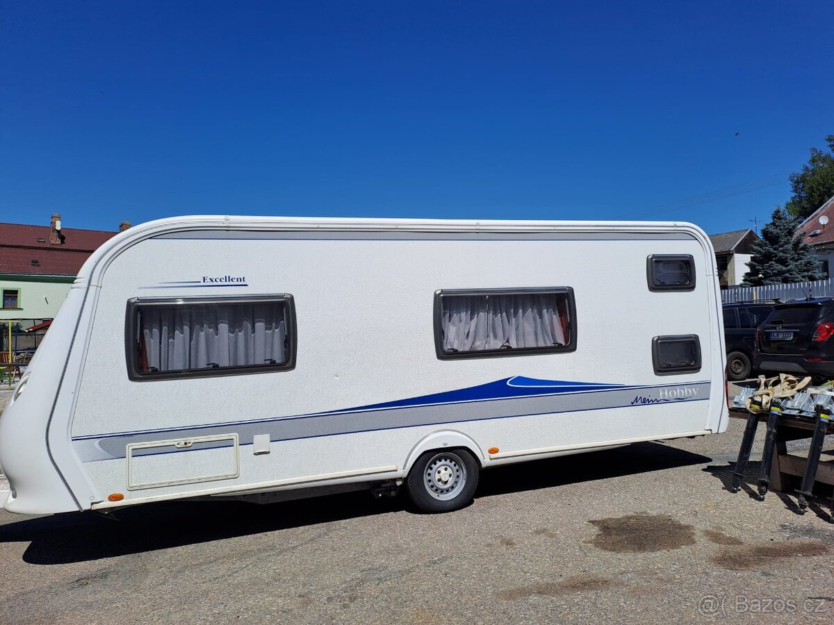 Karavan HOBBY 560, palandy
