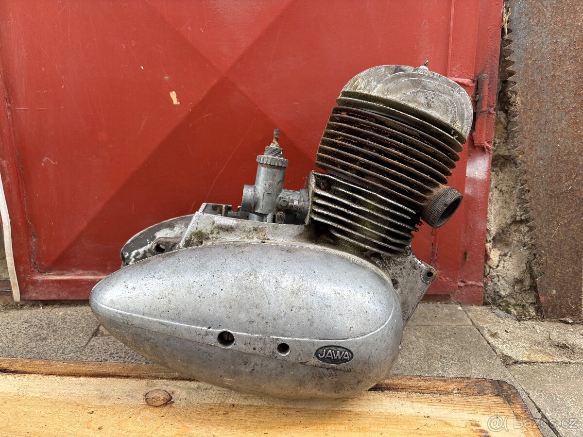 Motor jawa 250 353