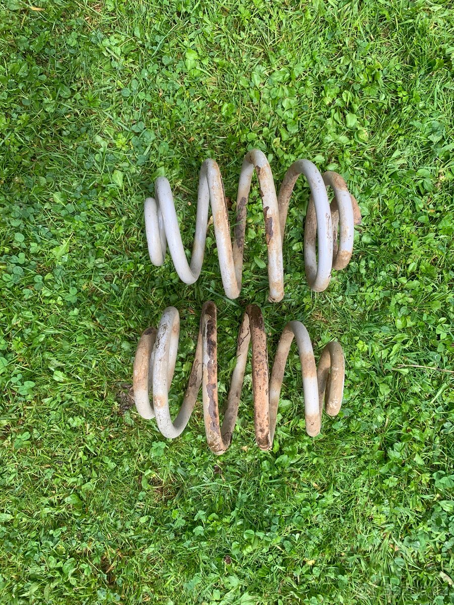 Opel corsa b pružiny