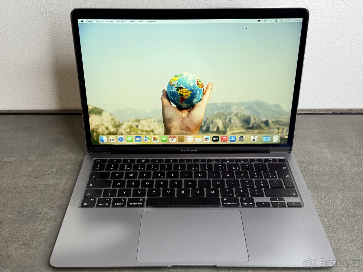 MacBook Air 13'' 2020 / M1 / 8GB / 256GB SSD / Space Gray