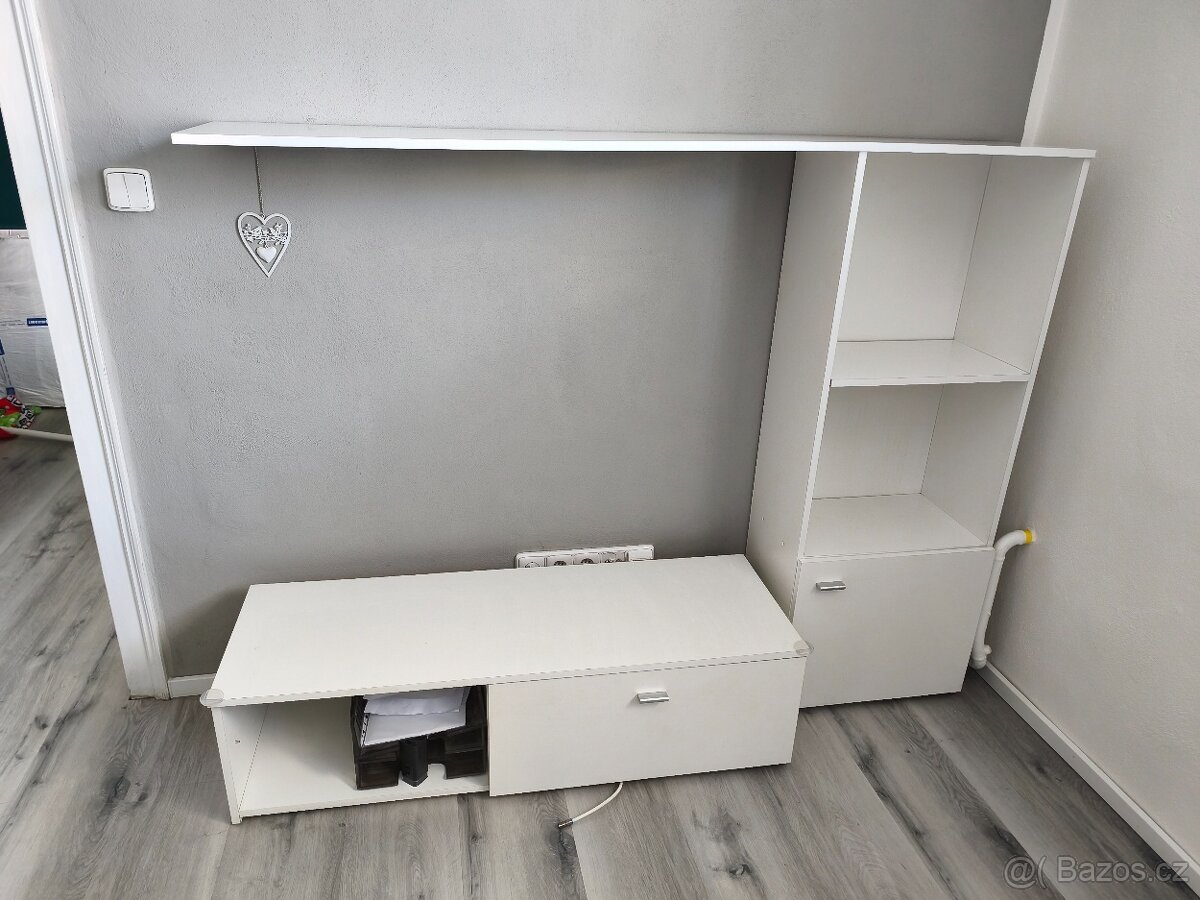 Obývací stěna, tv stolek