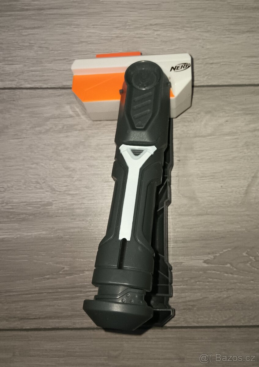 Nerf - originální dvojnožka pod zbraň