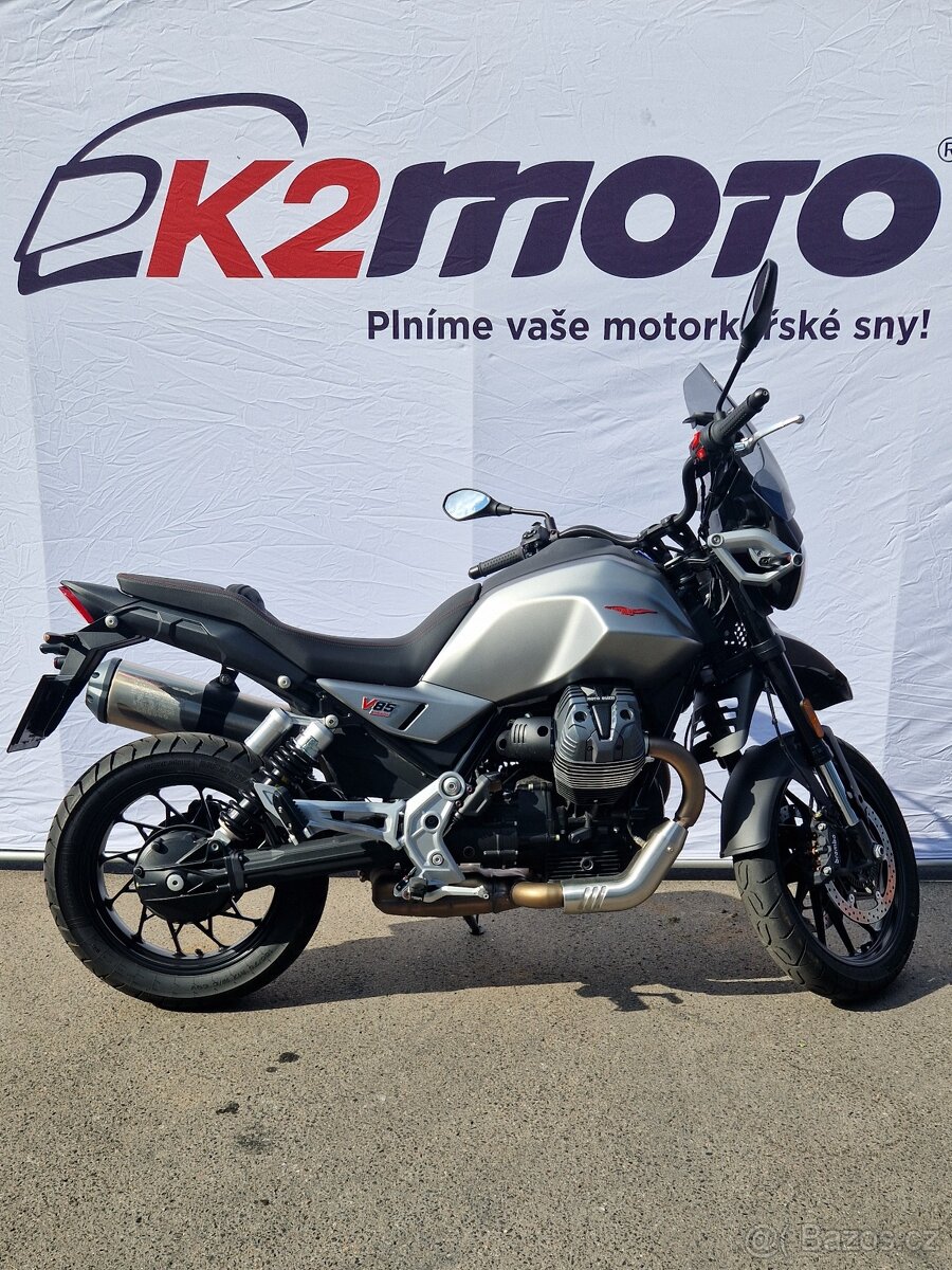 Moto Guzzi V85 Strada - předváděcí motocykl 2025
